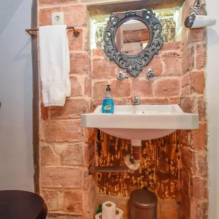 דירה Alfama Charming And Rustic *